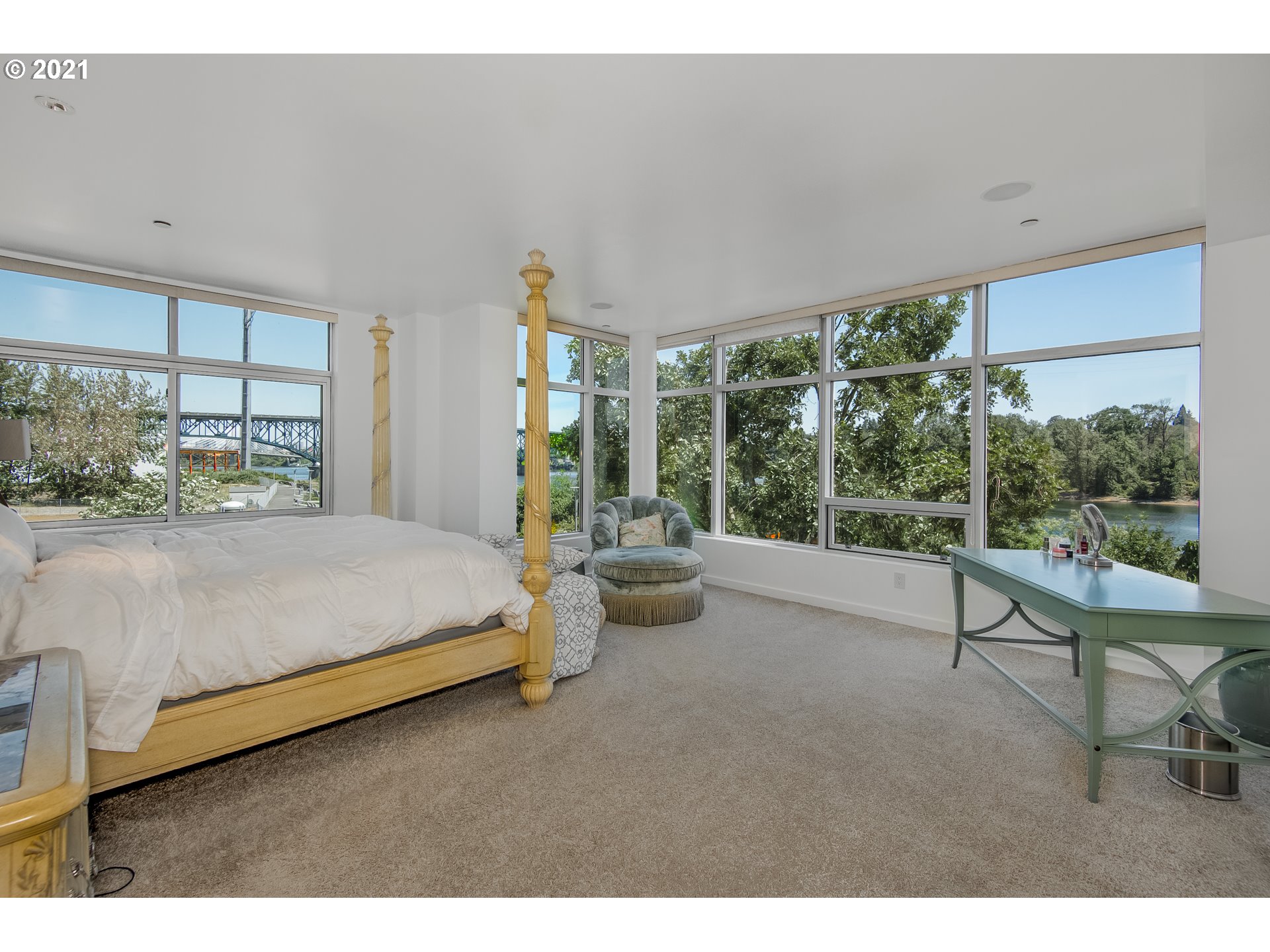 848 South Curry Street, Unit 110 Portland, OR 97239 - Photo 25 of 32