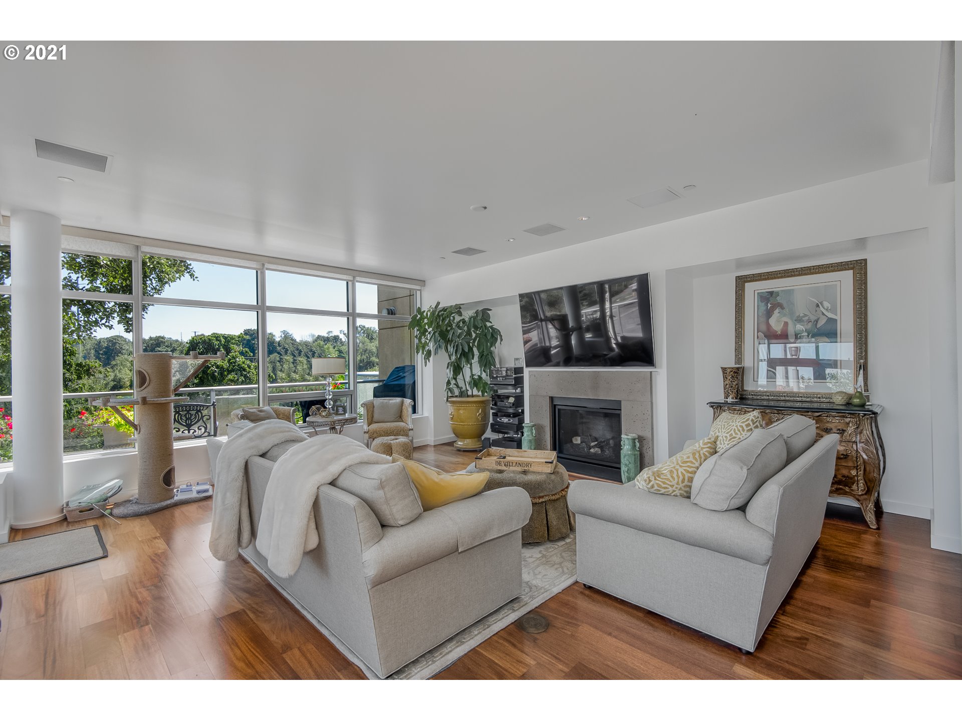 848 South Curry Street, Unit 110 Portland, OR 97239 - Photo 4 of 32