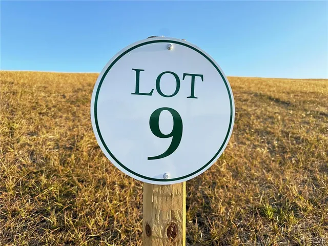 $800,000 | 2604 Saddleback Lane, Bethlehem, PA 18015