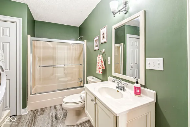 $325,000 | 1329 Spruce Street, Indianapolis, IN 46203