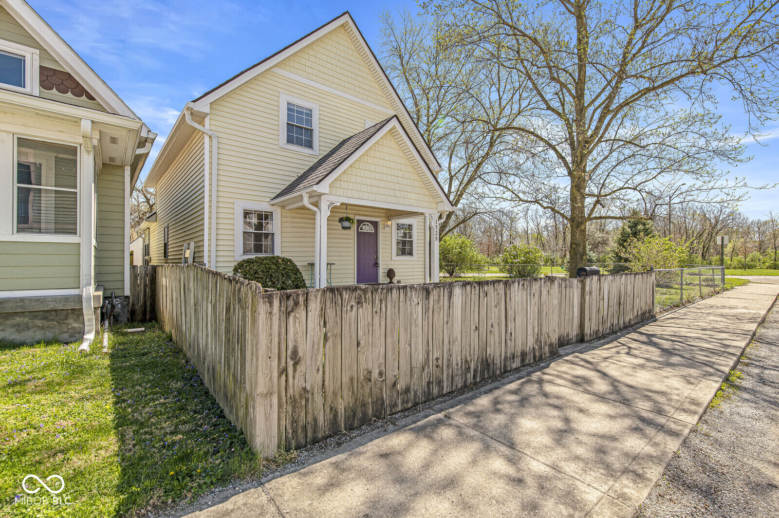 1329 Spruce Street Indianapolis, IN 46203 - Photo 2 of 46