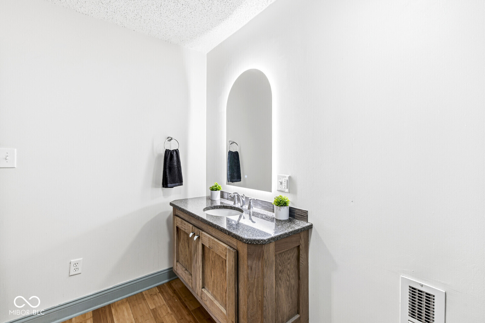1329 Spruce Street Indianapolis, IN 46203 - Photo 33 of 46