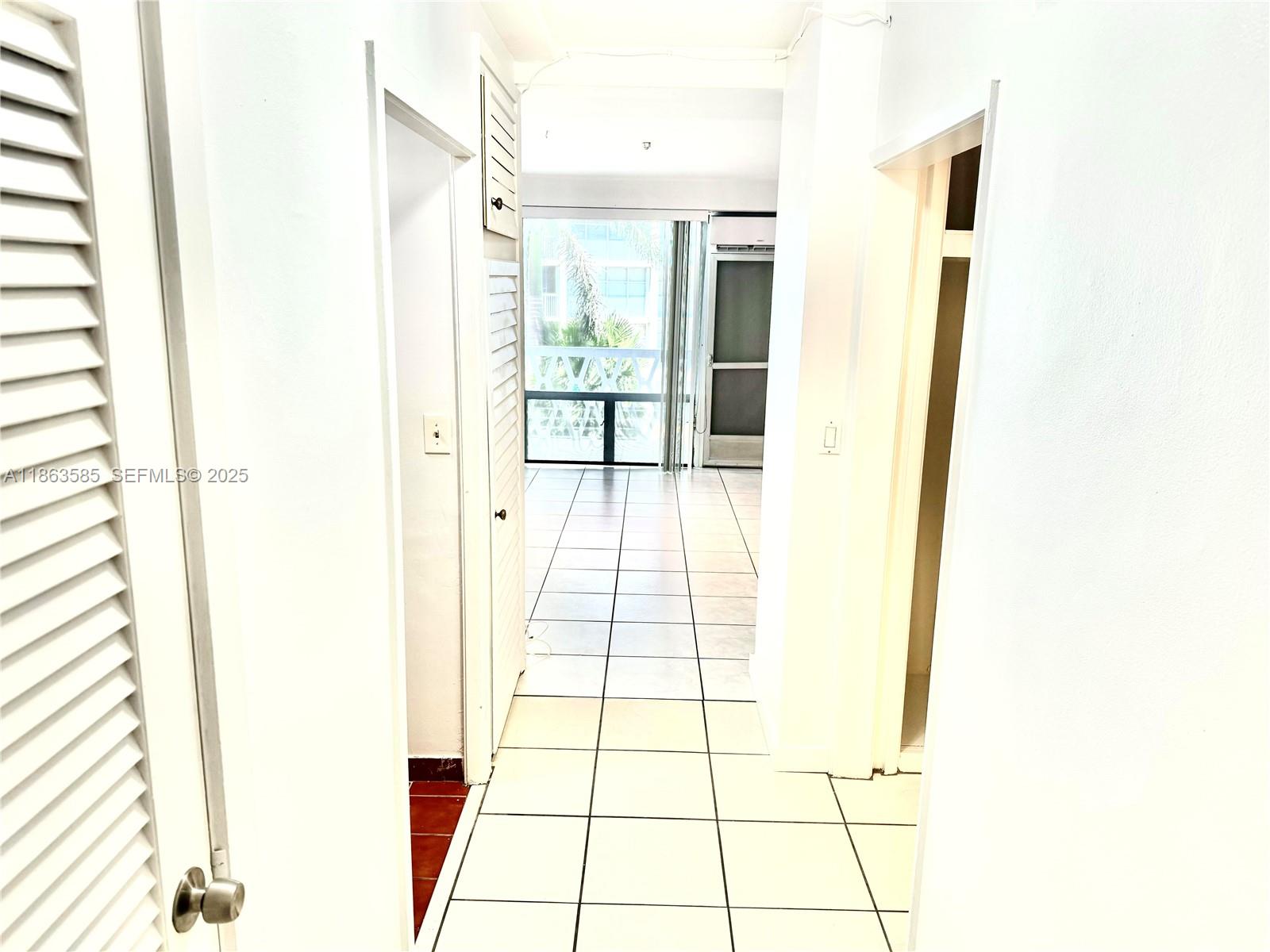 1430 Brickell Bay Drive, Unit 301 Miami, FL 33131 - Photo 7 of 18