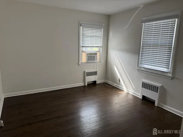 $3,000 | 2729 Woodbridge Avenue, Edison, NJ 08817