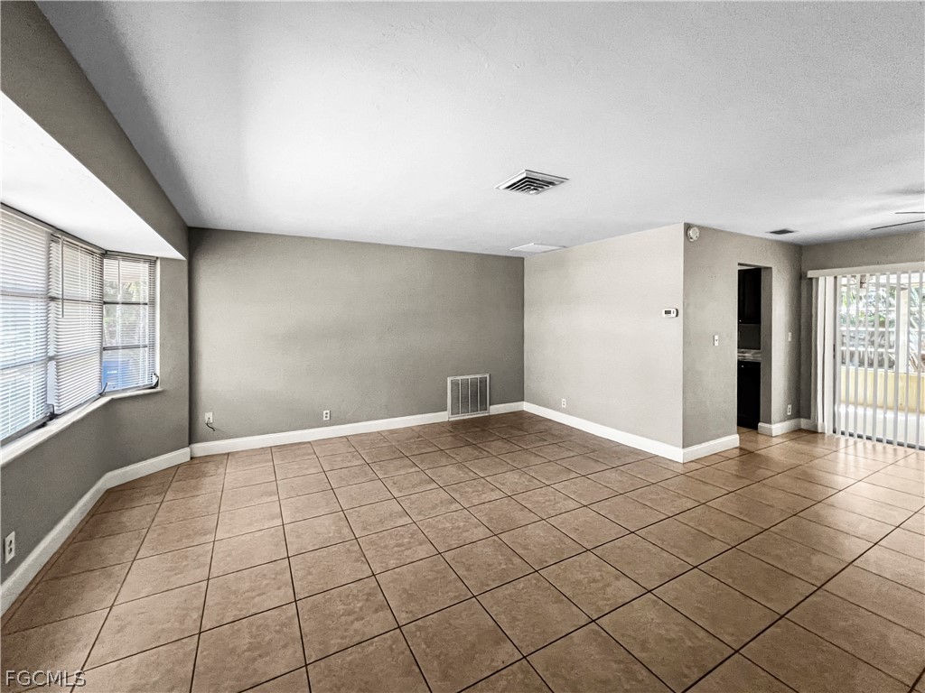 7300 Barragan Road Fort Myers, FL 33967 - Photo 6 of 30