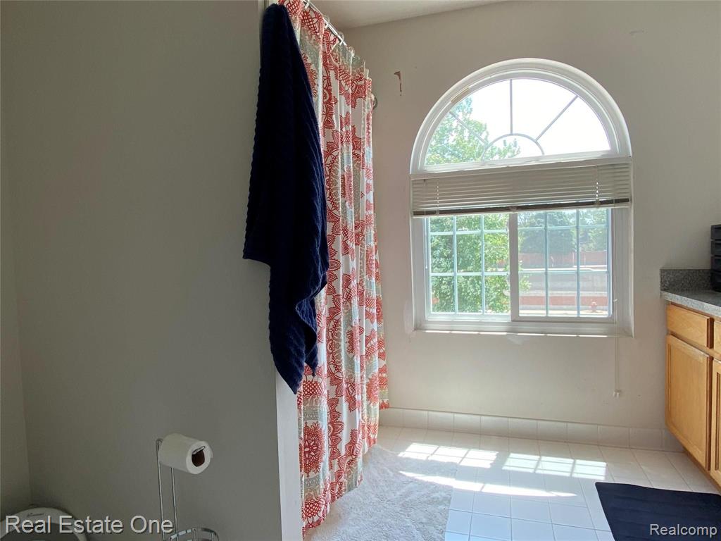 18280 West Eleven Mile Road, Unit 2 Southfield, MI 48076 - Photo 18 of 29