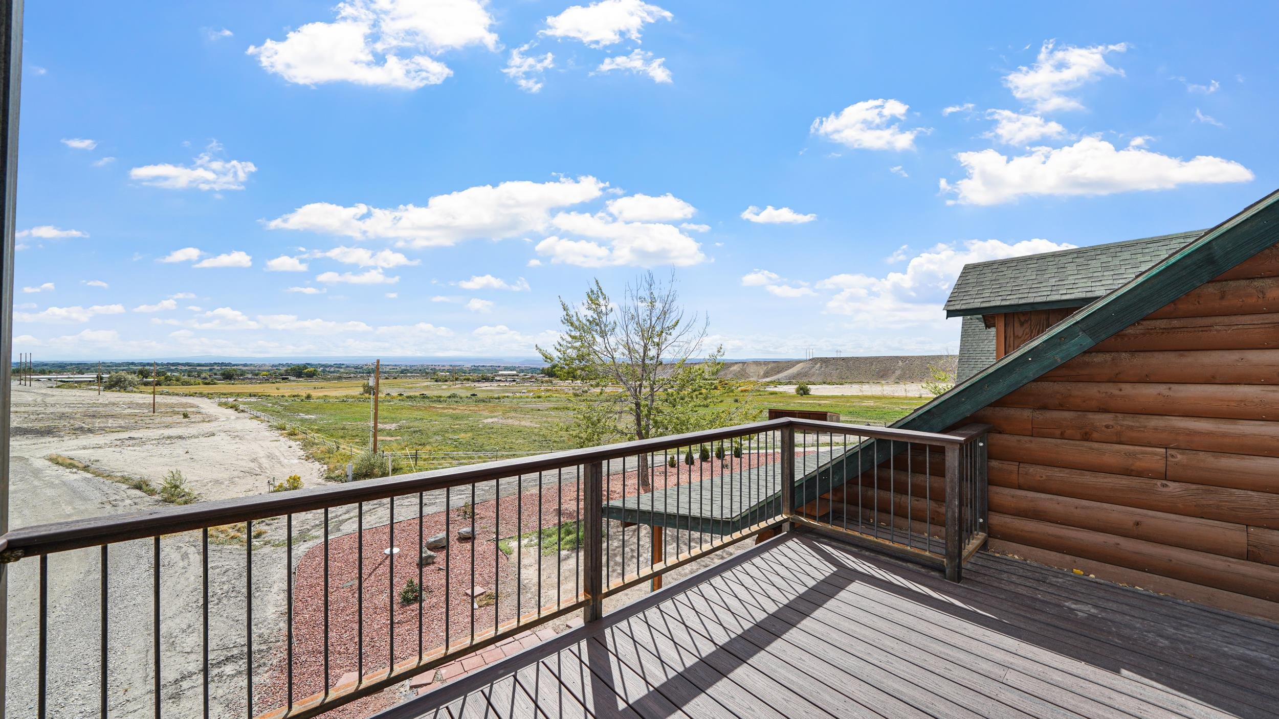 863 1400th Lane Delta, CO 81416 - Photo 31 of 42 a view of city from a balcony