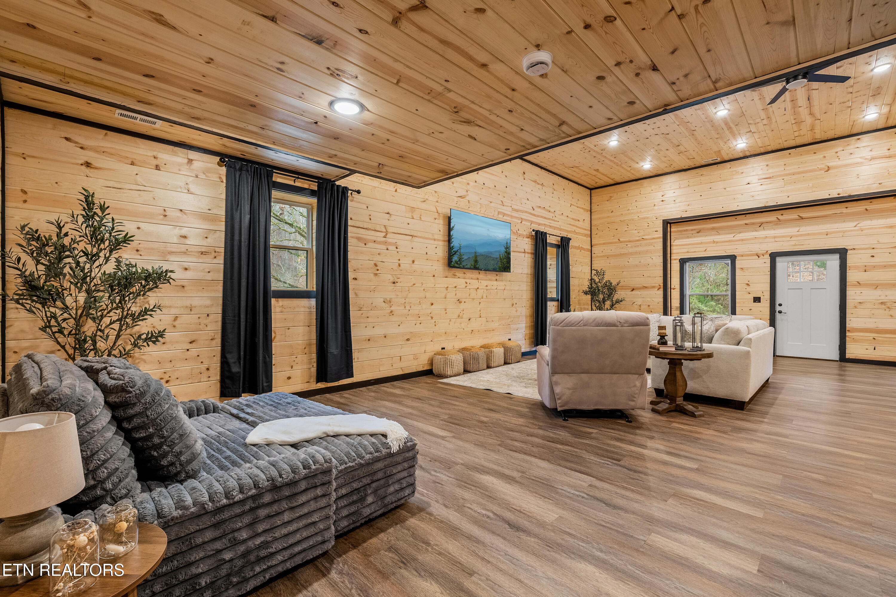 2881 Caughron Mountain Road Sevierville, TN 37876 - Photo 9 of 55 DSC03185-HDR