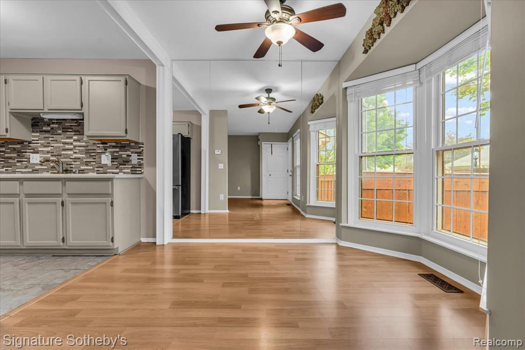 22331 Peach Tree Novi, MI 48375 - Photo 6 of 16 Gallery Image 6