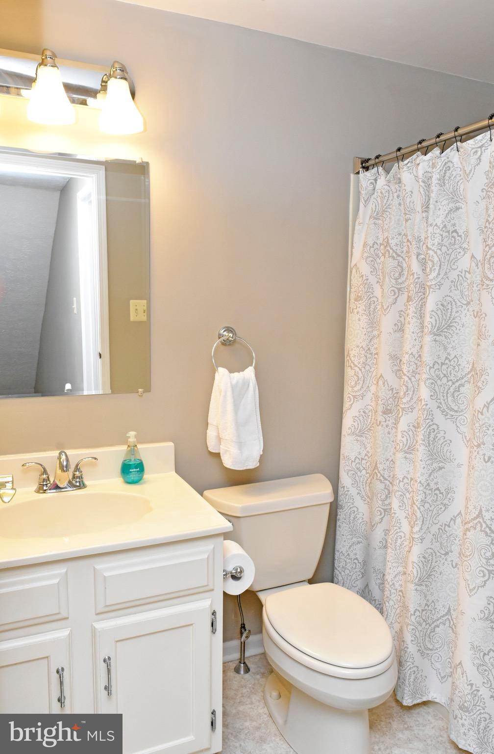 7368 Kindler Road Columbia, MD 21046 - Photo 16 of 23 Bath