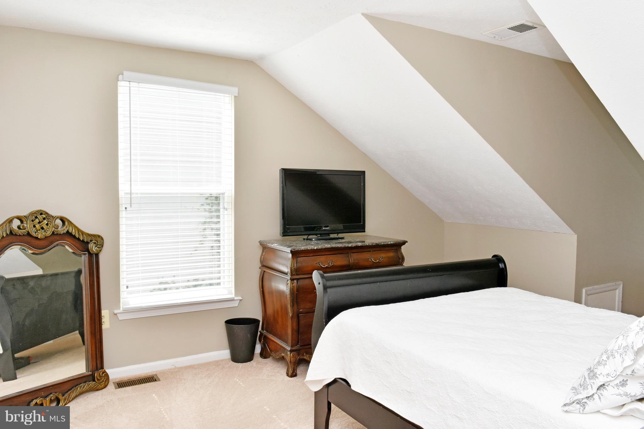 7368 Kindler Road Columbia, MD 21046 - Photo 17 of 23 Bedroom