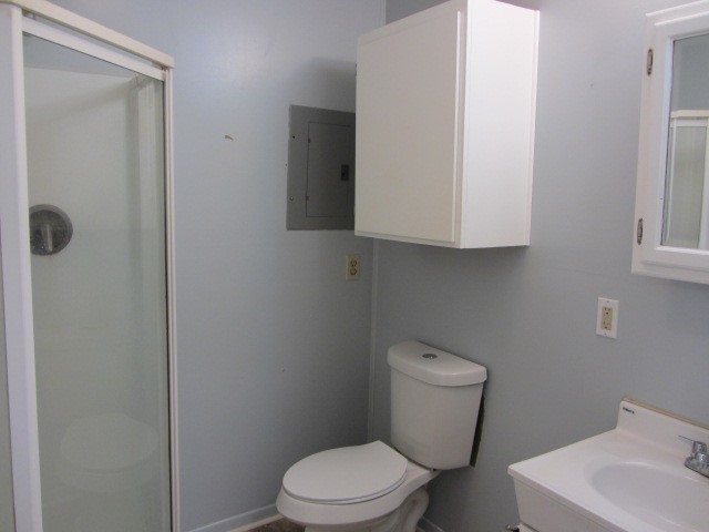 1368 Fish Hatchery Road Huntsville, TX 77320 - Photo 33 of 33 Bathroom Unit C