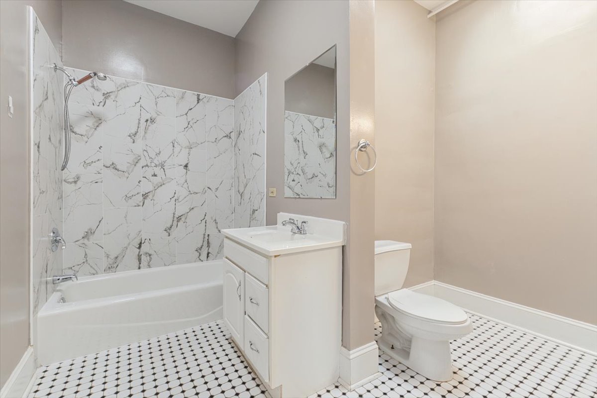 1952 Ridge Road, Unit 2S Homewood, IL 60430 - Photo 14 of 24 Gallery Image 14