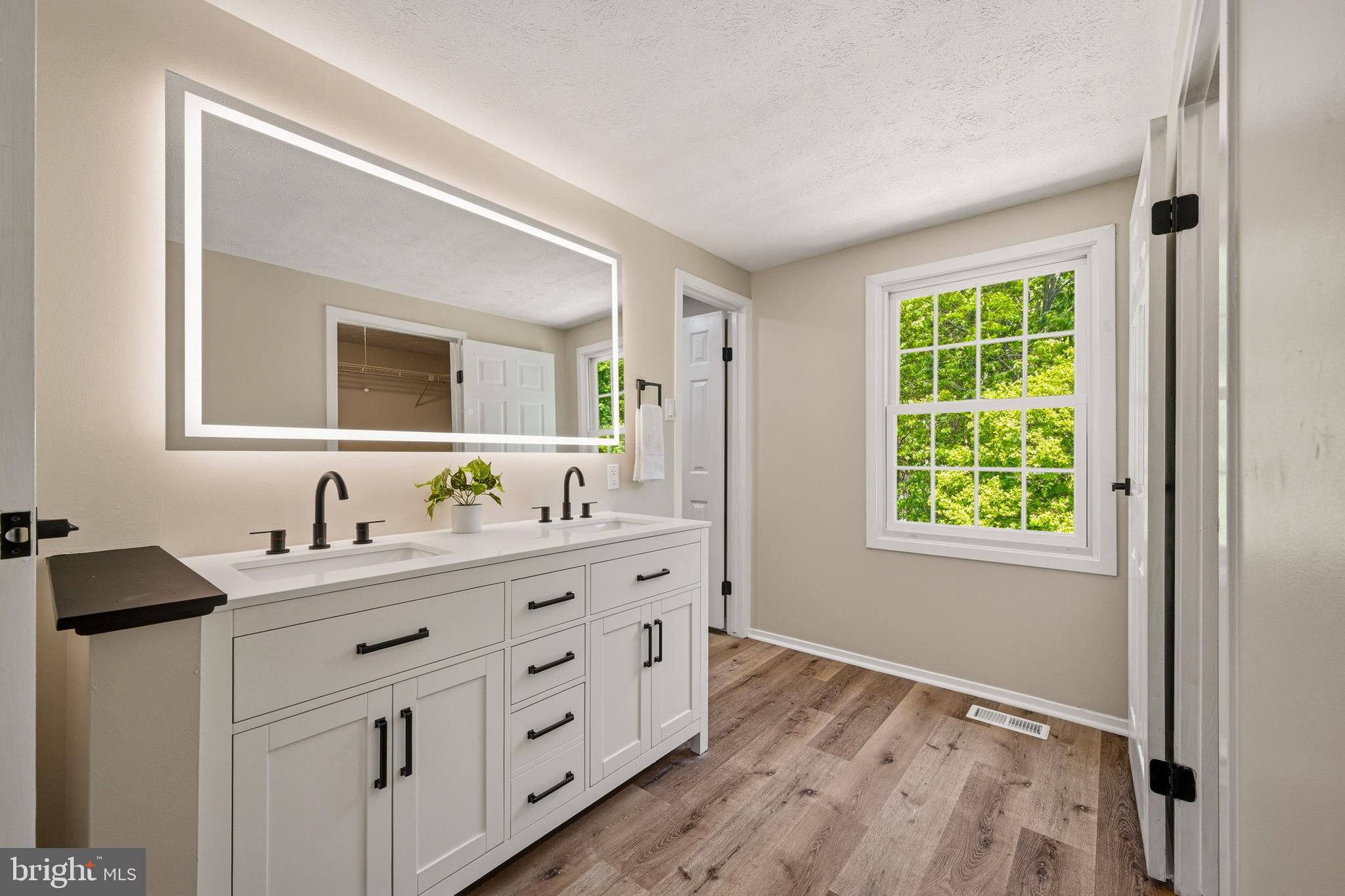 1527 Everlea Road Marriottsville, MD 21104 - Photo 52 of 70 Designer Touches