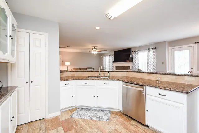 $425,000 | 19711 Arbor Creek Drive, Katy, TX 77449