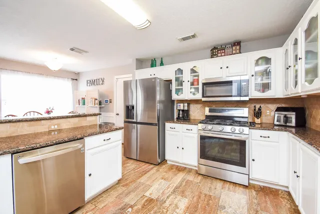 $425,000 | 19711 Arbor Creek Drive, Katy, TX 77449