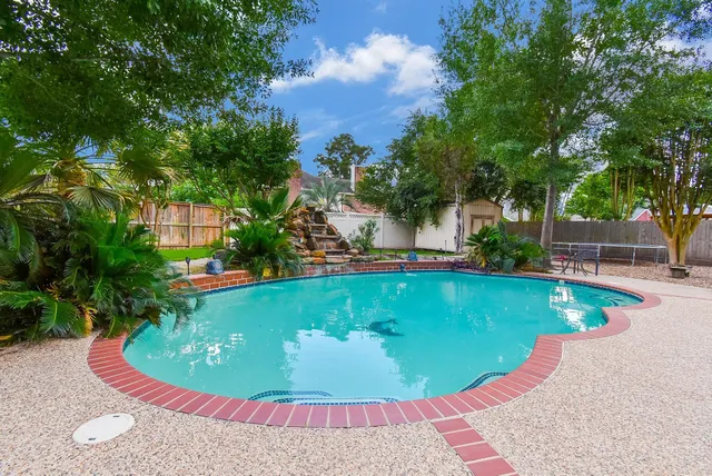 $425,000 | 19711 Arbor Creek Drive, Katy, TX 77449