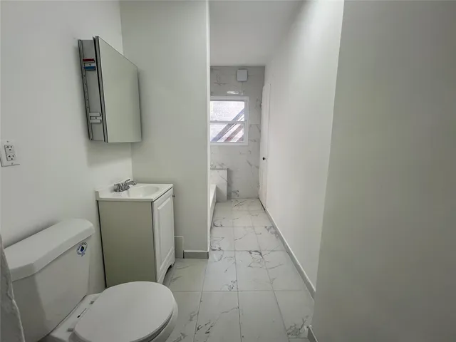 $850 | 24 Robinson Street, Unit 2, Binghamton, NY 13901