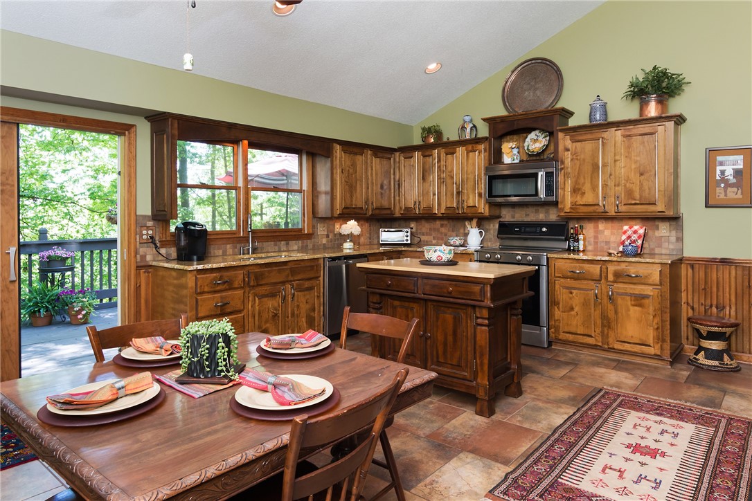233 Kings Way Clemson, SC 29631 - Photo 12 of 49 Gallery Image 12