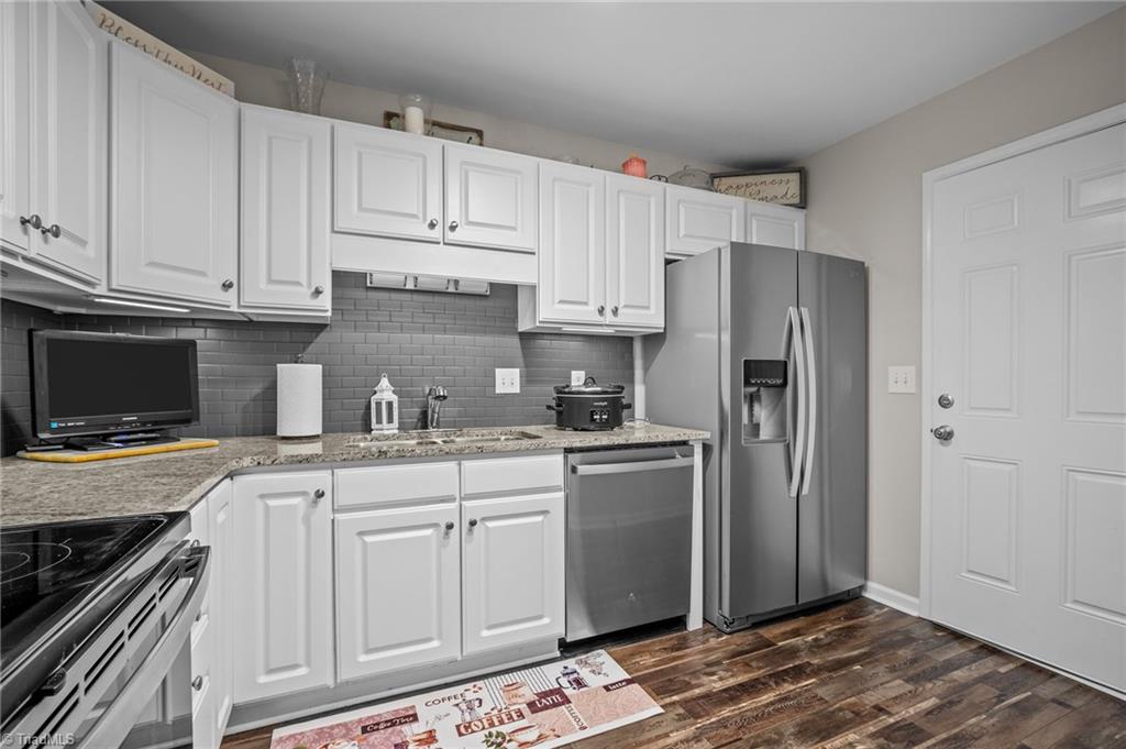 6002 Old Park Lane High Point, NC 27265 - Photo 12 of 35