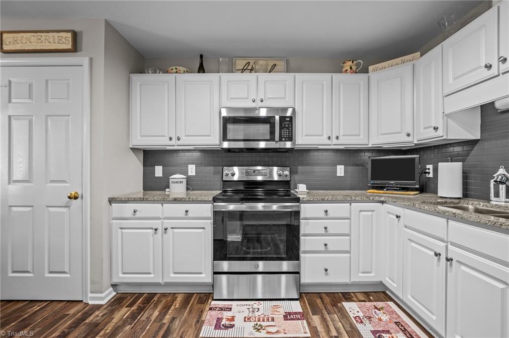 6002 Old Park Lane High Point, NC 27265 - Photo 13 of 35