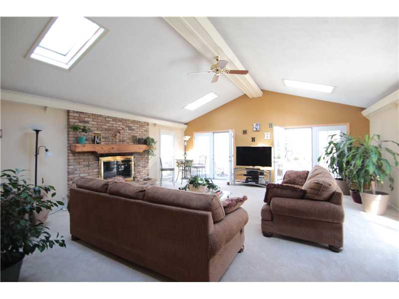 8231 Taunton Road Indianapolis, IN 46260 - Photo 7 of 21 Gallery Image 7