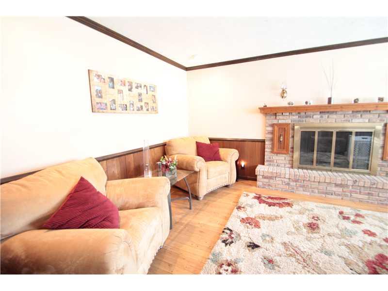 8231 Taunton Road Indianapolis, IN 46260 - Photo 10 of 21 Gallery Image 10
