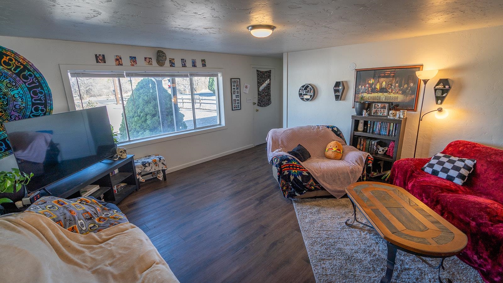 441 South Camp Road Grand Junction, CO 81507 - Photo 11 of 36 a living room with furniture and a window