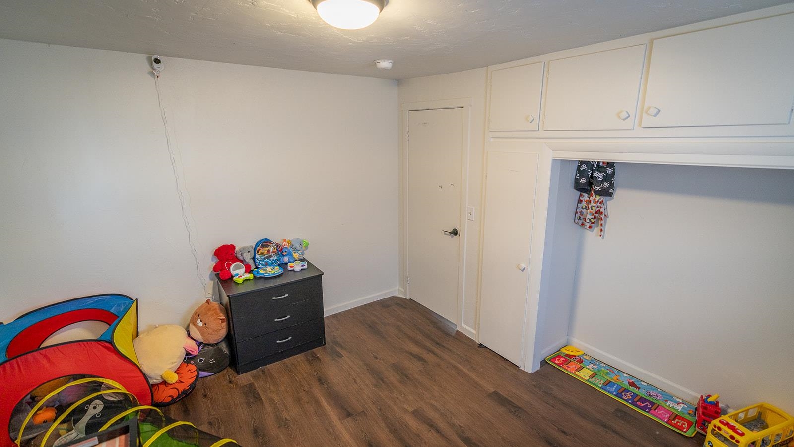 441 South Camp Road Grand Junction, CO 81507 - Photo 29 of 36 a room with toys and bathroom