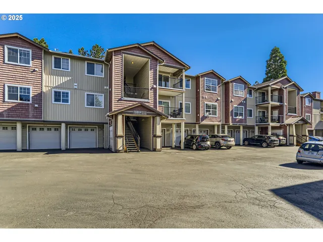 $275,000 | 10804 Northeast Holly Street, Unit 303, Hillsboro, OR 97006