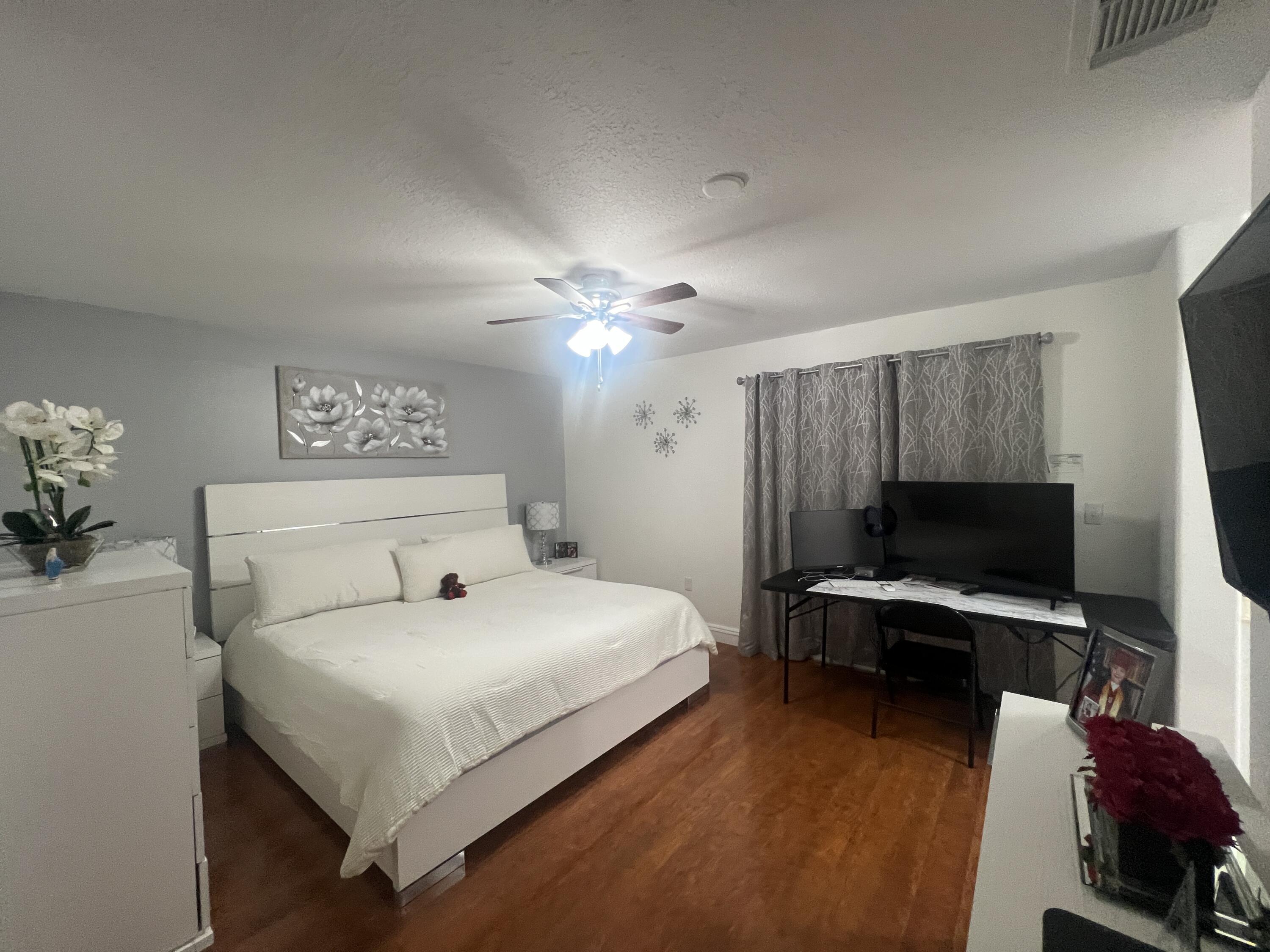 10903 West Okeechobee Road, Unit 201 Hialeah, FL 33018 - Photo 8 of 36 20260709_204532730_iOS