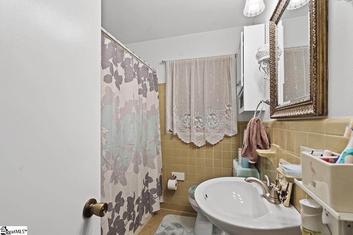 2 Shirley Drive Williamston, SC 29697 - Photo 18 of 21