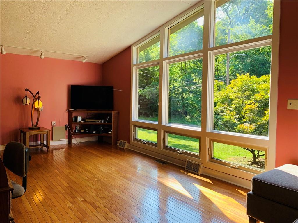 3108 Scheinbach Road Finleyville, PA 15332 - Photo 12 of 25 Gallery Image 12