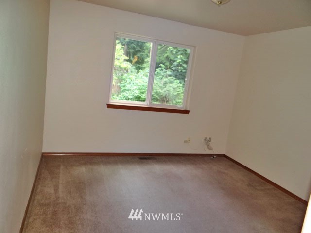 22811 Wallitner Road Arlington, WA 98223 - Photo 11 of 15 Gallery Image 11