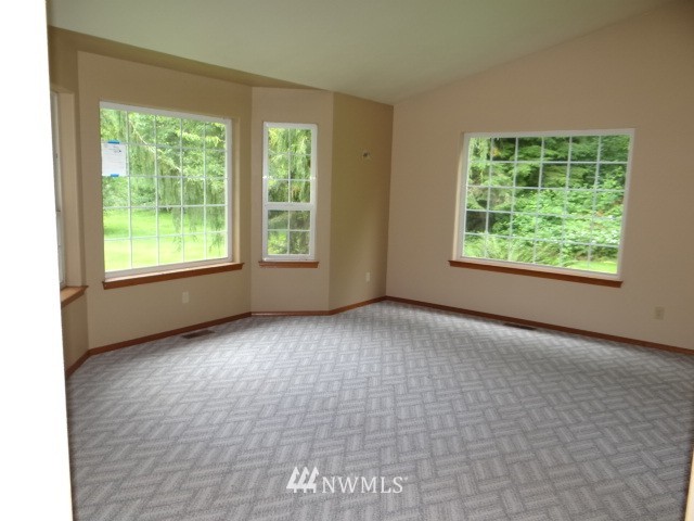 22811 Wallitner Road Arlington, WA 98223 - Photo 7 of 15 Gallery Image 7
