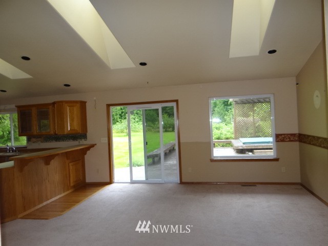 22811 Wallitner Road Arlington, WA 98223 - Photo 8 of 15 Gallery Image 8