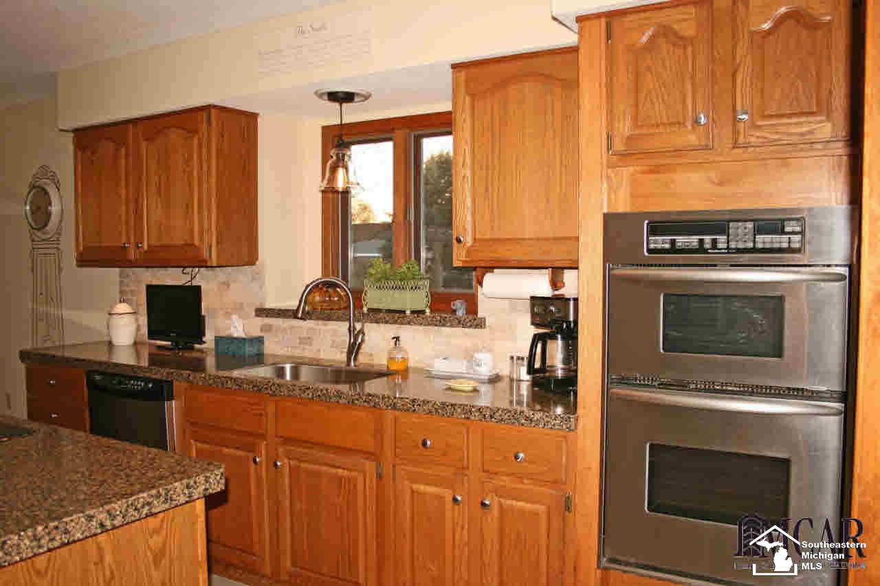 3751 Gruber Road Monroe, MI 48162 - Photo 9 of 45
