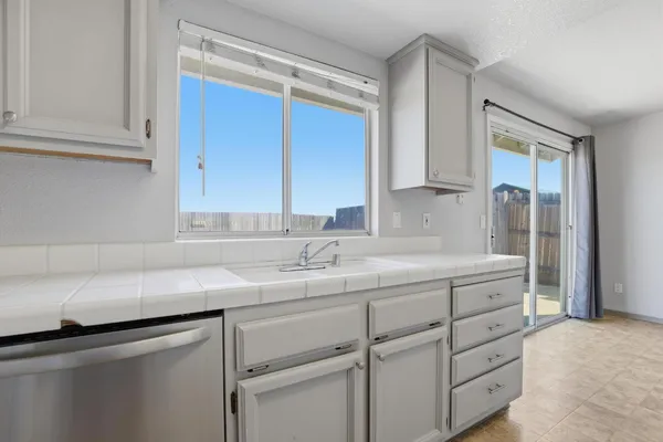 $399,000 | 1707 Chateau Drive, Olivehurst, CA 95961