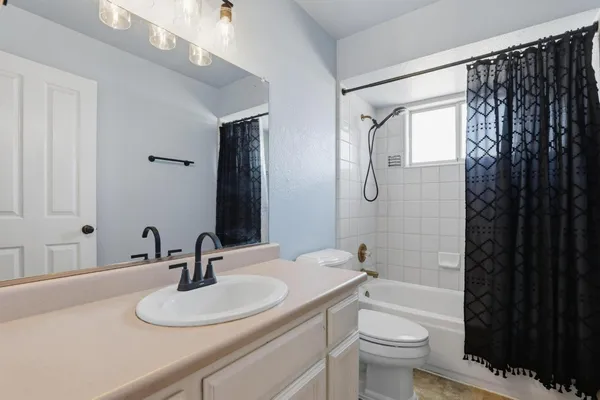 $399,000 | 1707 Chateau Drive, Olivehurst, CA 95961