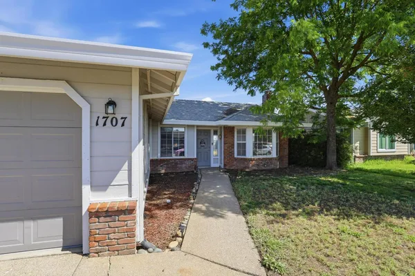 $399,000 | 1707 Chateau Drive, Olivehurst, CA 95961