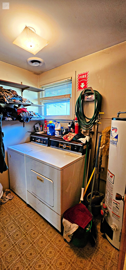 7730 Virginia Court Willowbrook, IL 60527 - Photo 23 of 33 a view of a room with gym equipment