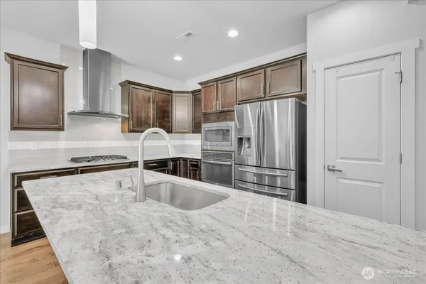 $949,000 | 224 157th Place Southwest, Lynnwood, WA 98087