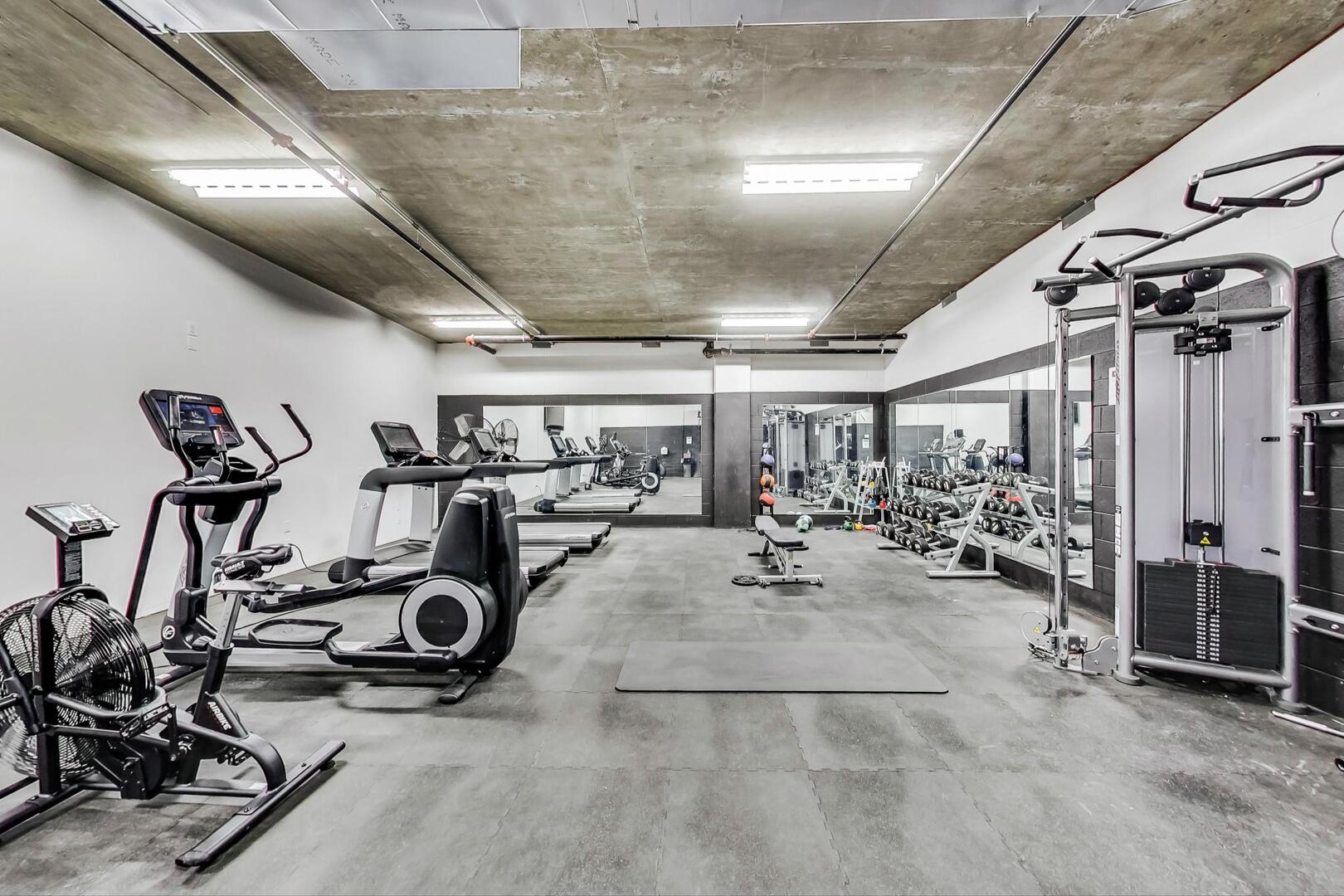 171 North Aberdeen Street, Unit 605 Chicago, IL 60607 - Photo 18 of 20