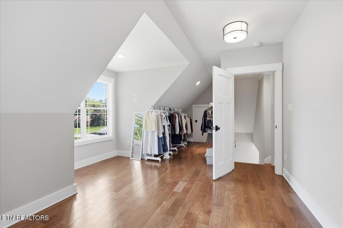 124 Alpine Drive Clinton, TN 37716 - Photo 30 of 54 32-034_7K9A1174_autoremove_27052349