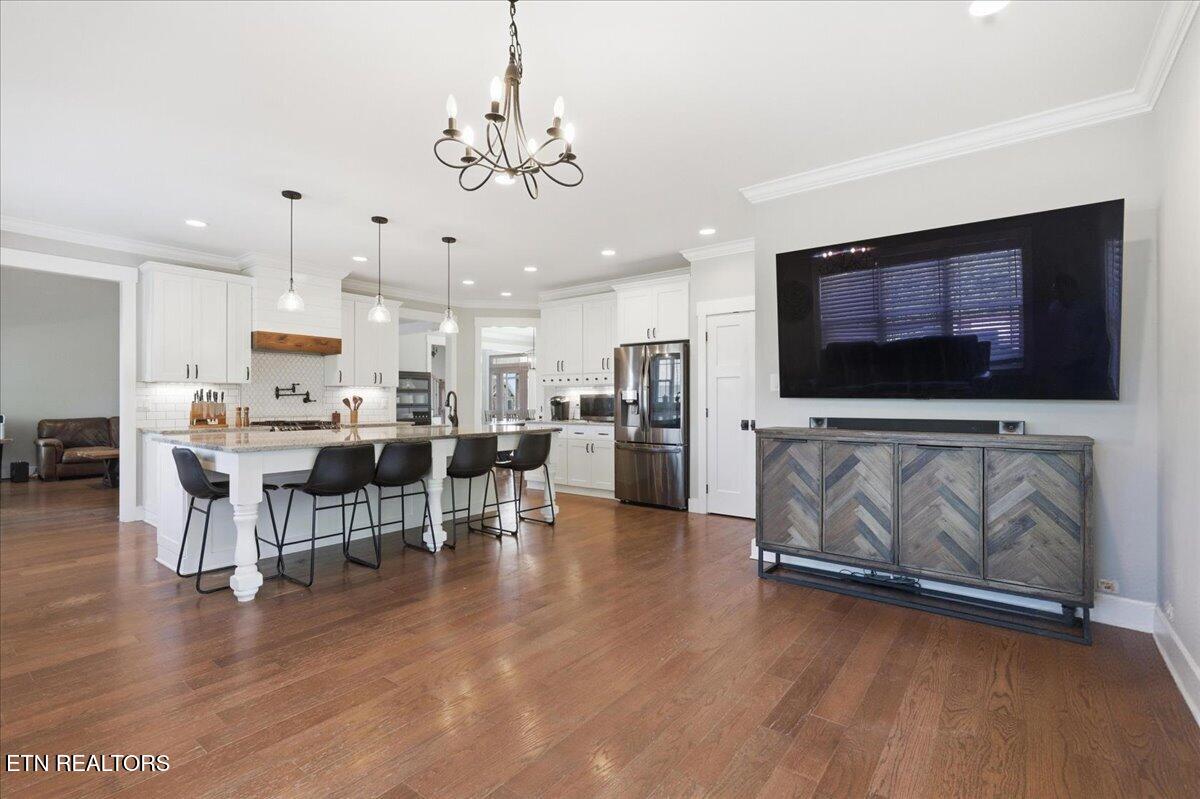 124 Alpine Drive Clinton, TN 37716 - Photo 7 of 54 09-004_7K9A1222_autoremove_27052230