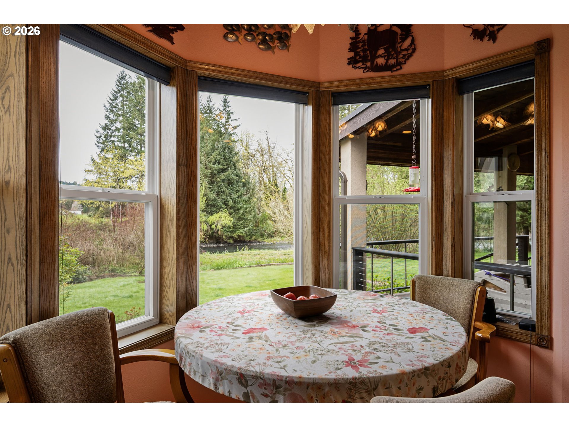 39428 Jasper Lowell Road Lowell, OR 97452 - Photo 18 of 46 Breakfast Area