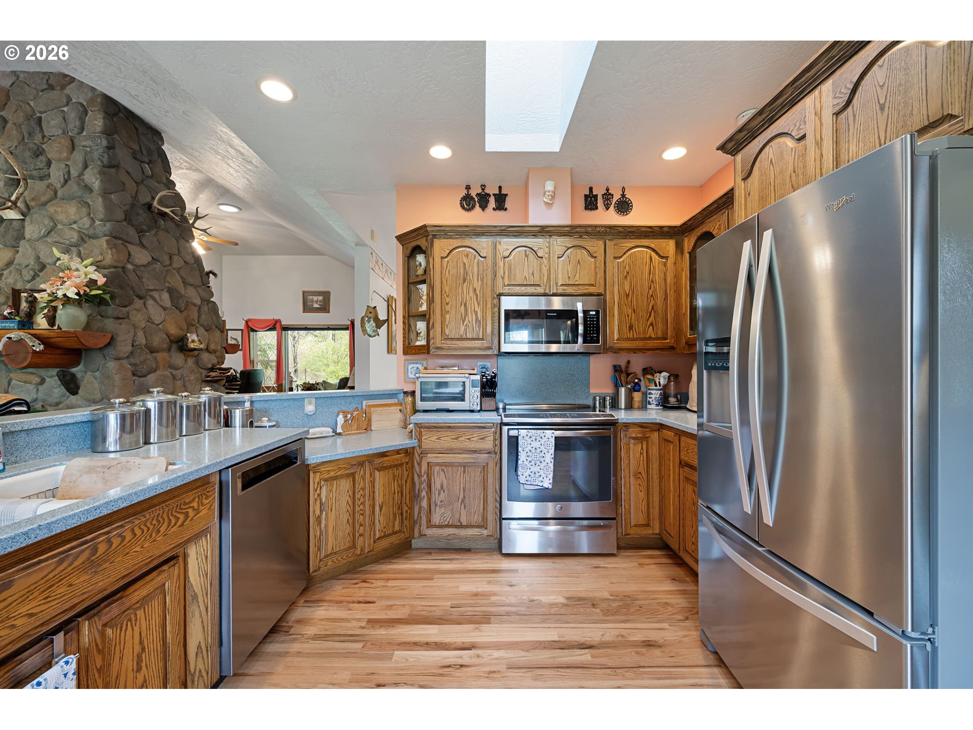 39428 Jasper Lowell Road Lowell, OR 97452 - Photo 20 of 46 Kitchen