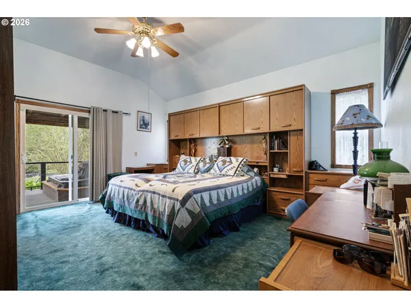 $789,901 | 39428 Jasper Lowell Road, Lowell, OR 97452