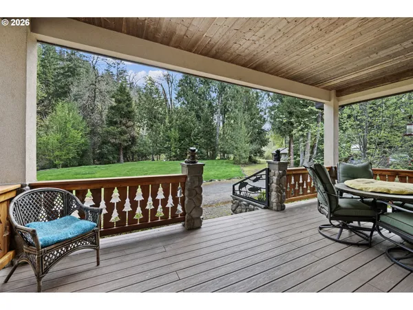 $789,901 | 39428 Jasper Lowell Road, Lowell, OR 97452