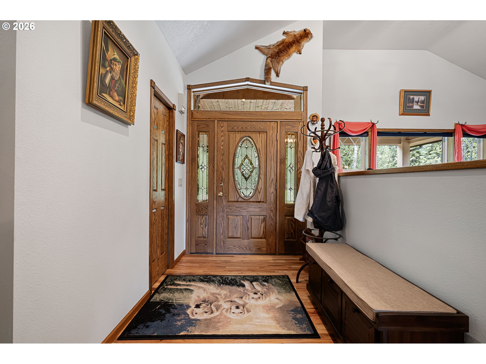 39428 Jasper Lowell Road Lowell, OR 97452 - Photo 8 of 46 Entrance/Foyer